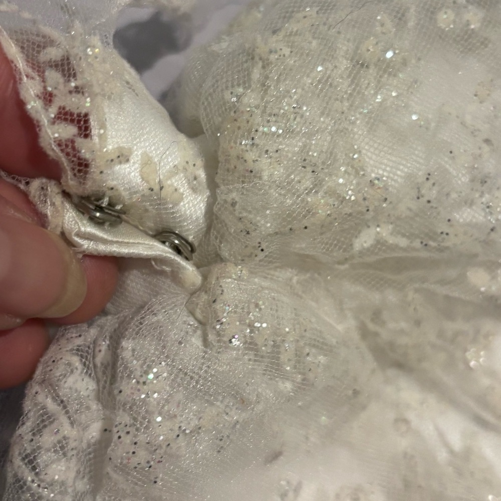 Barbie Doll Wedding Day Dress Gown 1997 Reproduction White Glitter Sparkle Bride - Picture 8 of 8